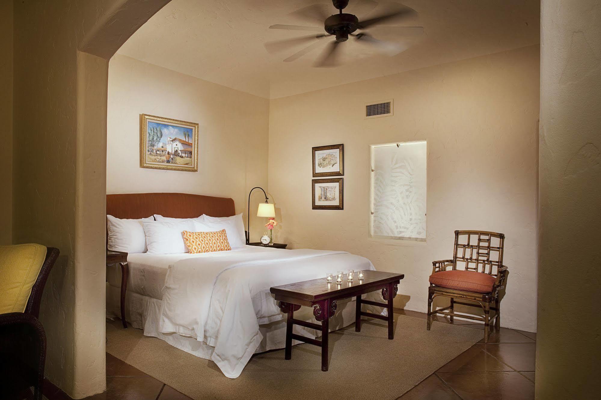 Spanish Garden Inn Santa Barbara Esterno foto